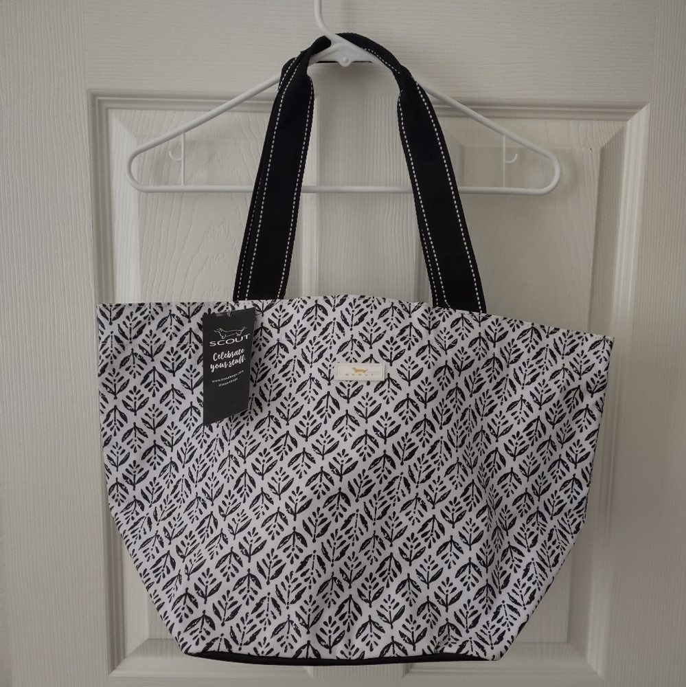 New Scout Day Tripper Tote Ivy White Black